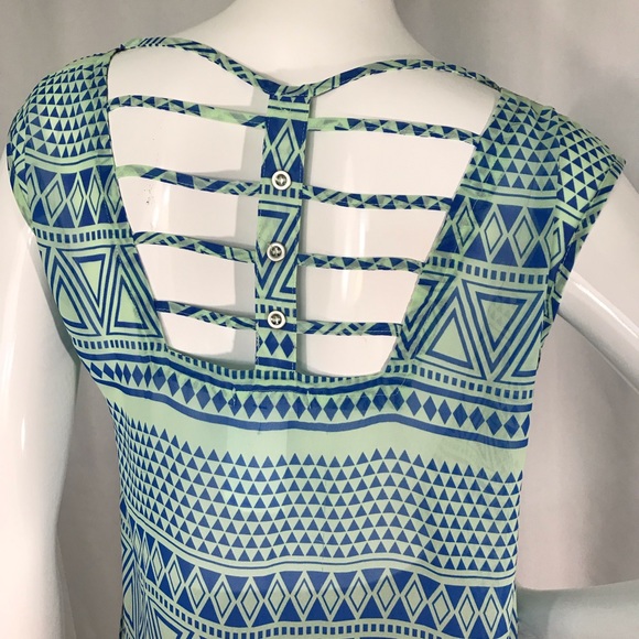 Blu Pepper sheer scoop neck back interest sz M - Picture 2 of 8